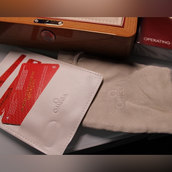 Omega chrono wood box - Picture 6 of 9